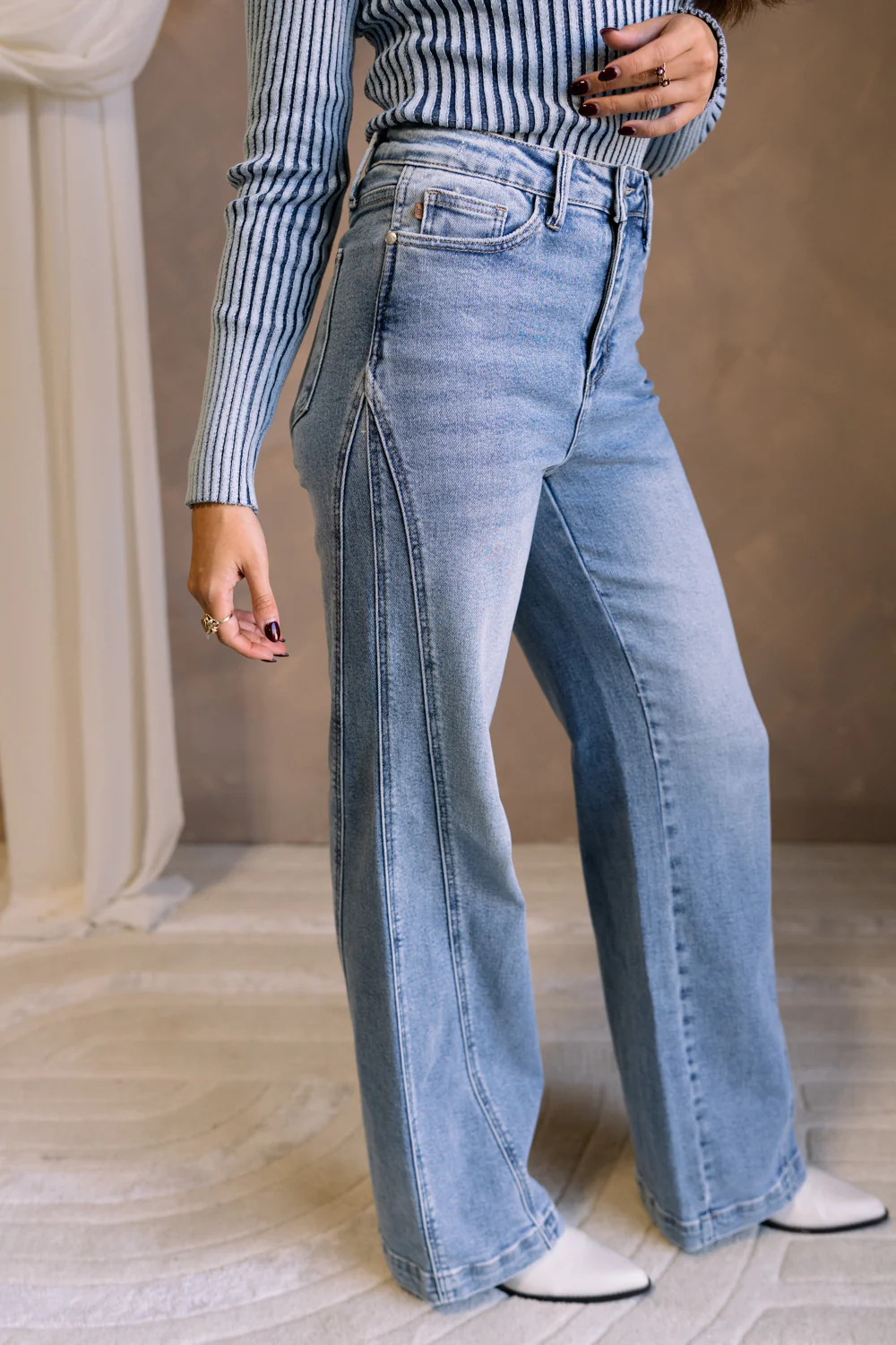 Callen Retro Wide Leg Jeans - Image 3