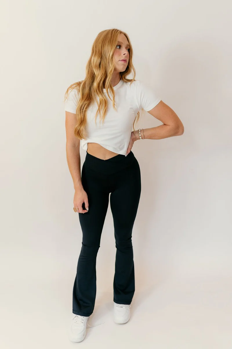 Jolie Off White Cropped Short Sleeve Top - Image 2