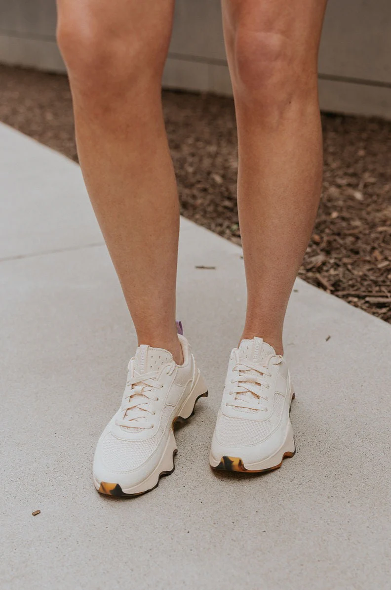 Kinetic Impact II Wonder Lace Sneaker in Honey White & Euphoric Lilac - Image 3