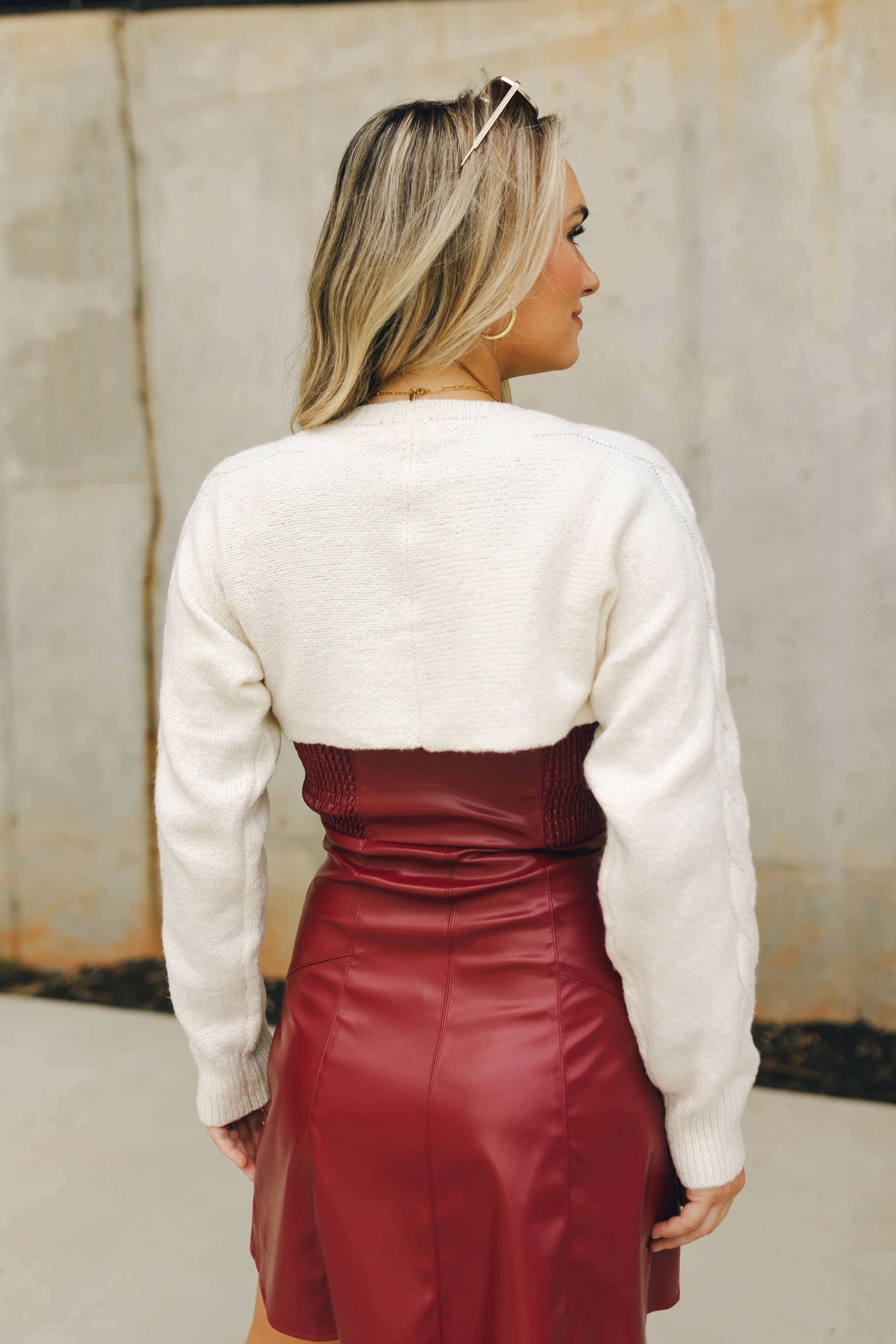 London Cream Cropped Sweater - Image 4
