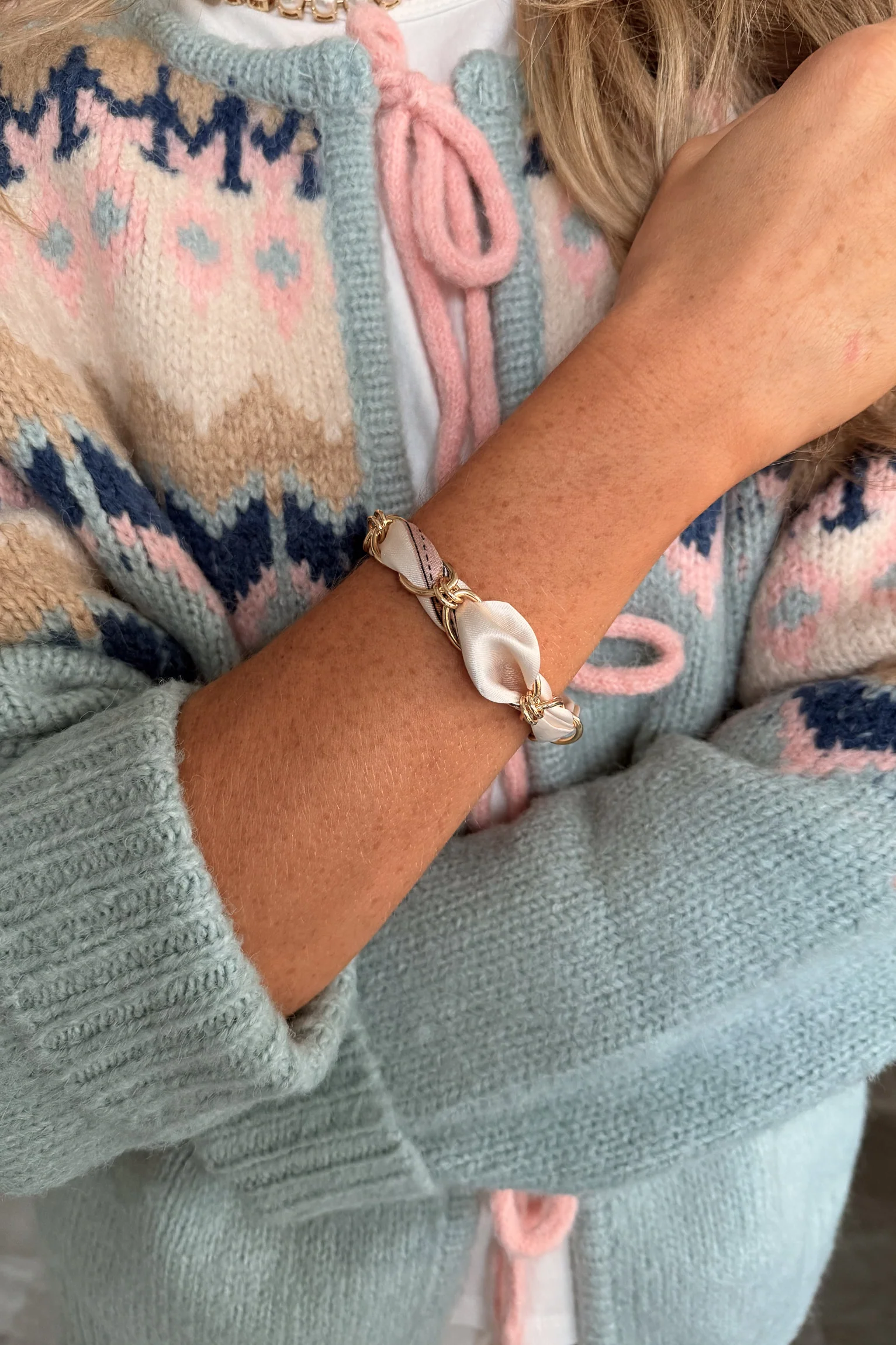 Nova Ivory & Gold Scarf Chain Bracelet