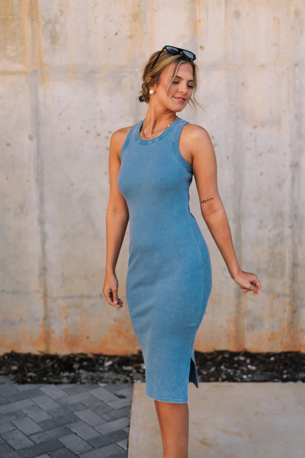 Paula Blue Ribbed Midi Dress - Image 6