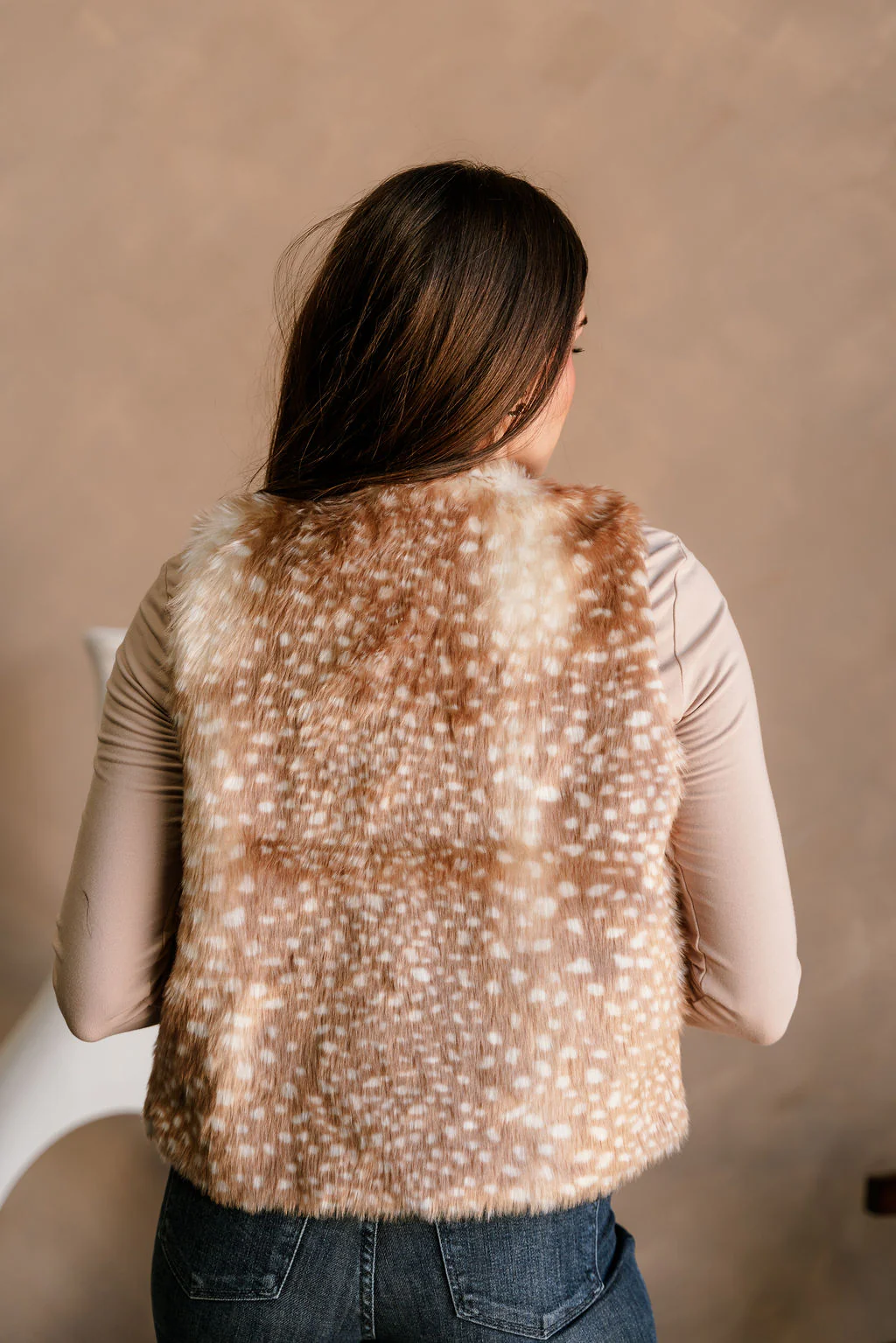 Zoey Brown Faux Fawn Fur Vest - Image 9